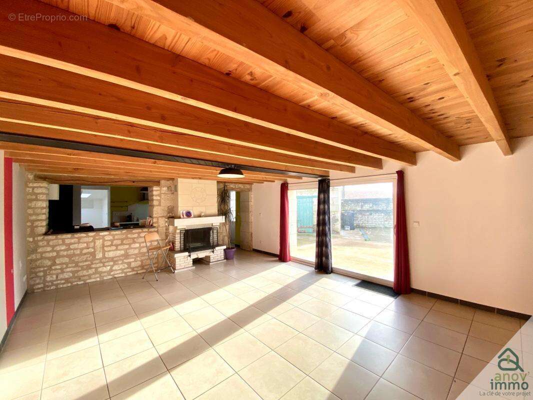 Maison à SCORBE-CLAIRVAUX