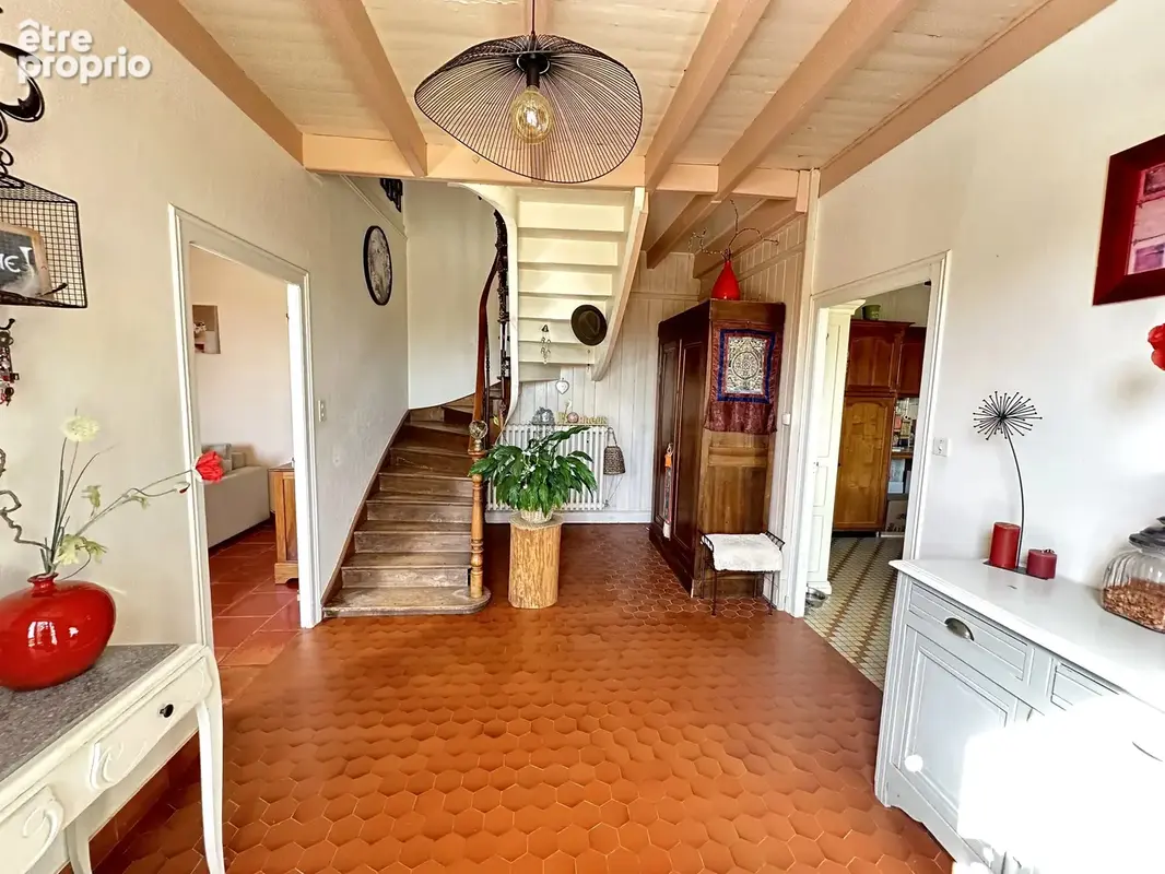 Belle propriété en pierre avec piscine et parc, 5 chambres – proche de Sainte-Foy-la-Grande - photo 5