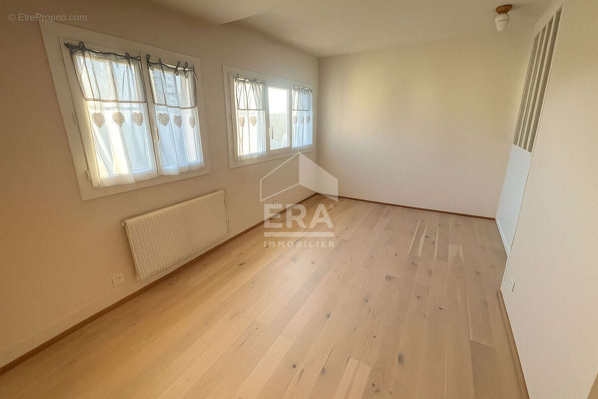 Maison à VILLEPREUX