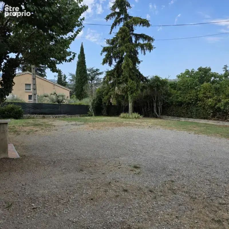 Spacieuse maison avec un joli terrain - photo 26