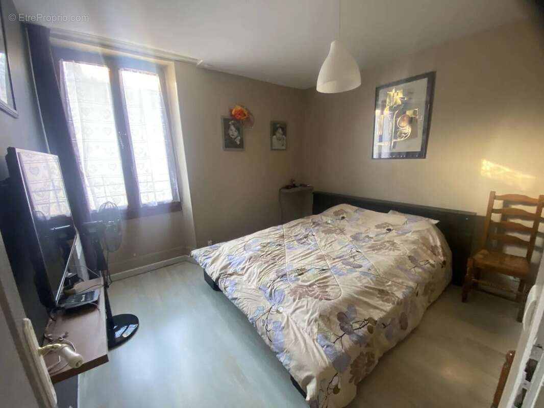 Appartement à VIZILLE