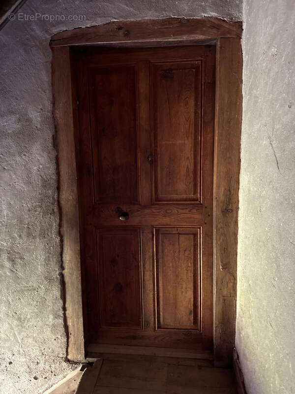 Maison à SAINT-MARTIN-LA-SAUVETE