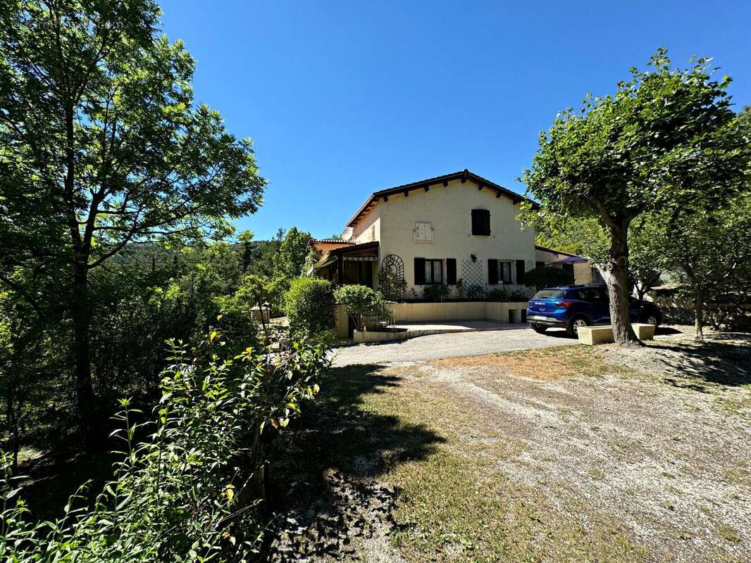 Maison à LAMBRUISSE