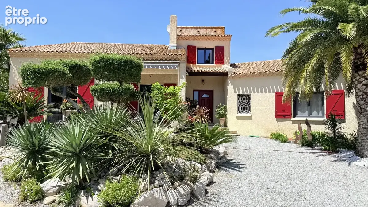 Villa revisitée, art de vivre à la campagne, dépendance, piscine chauffée, sur 2300 m² de terrain constructibles - photo 5