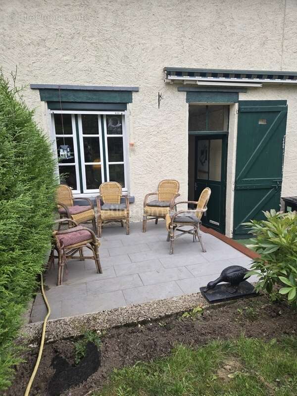 Maison à MONT-DEVANT-SASSEY