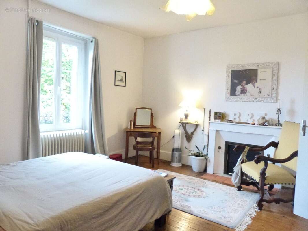 Maison à COUR-CHEVERNY