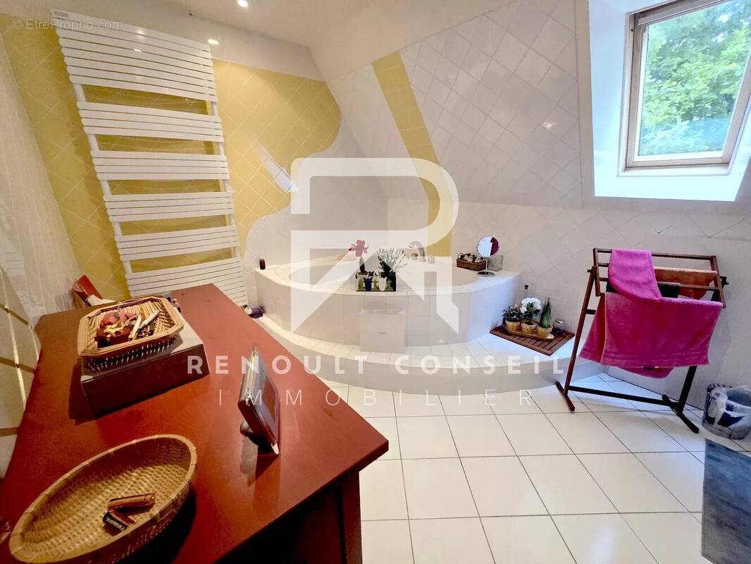 Maison à SAINT-LAURENT-EN-CAUX