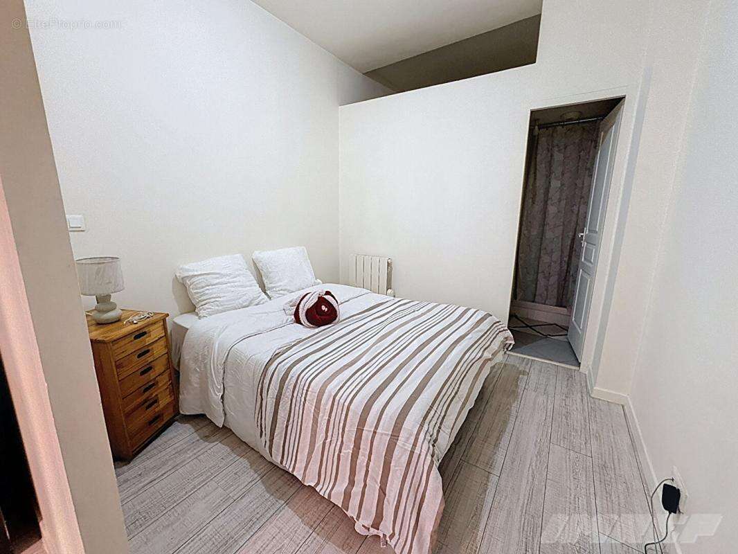 Appartement à MARSEILLE-2E