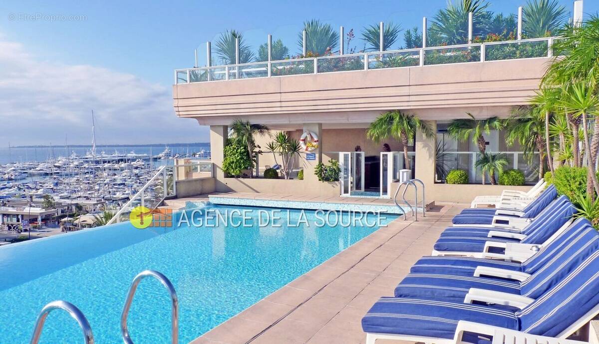 Appartement à VALLAURIS