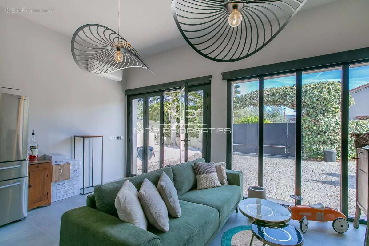 Appartement à COLOMARS