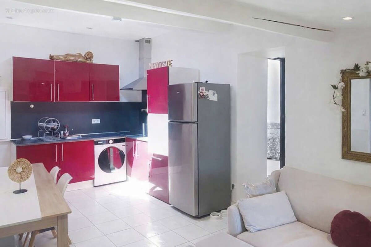 Appartement à TOURVES
