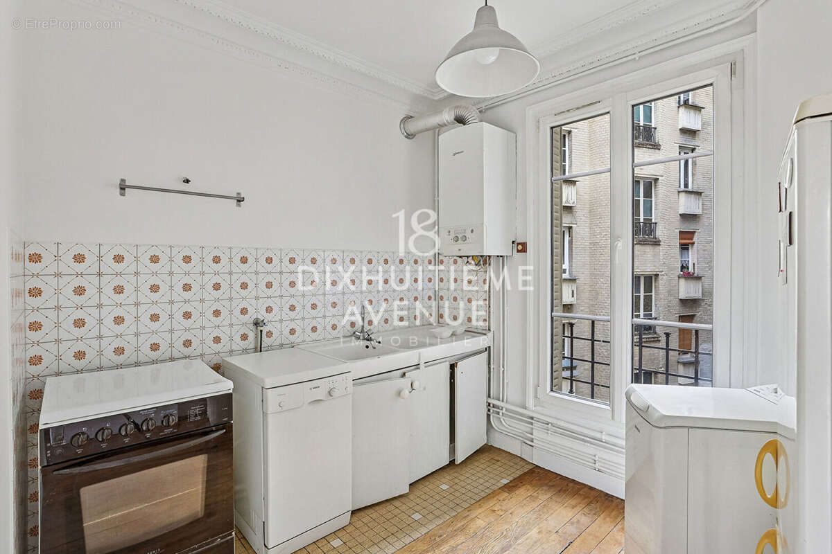 Appartement à PARIS-18E