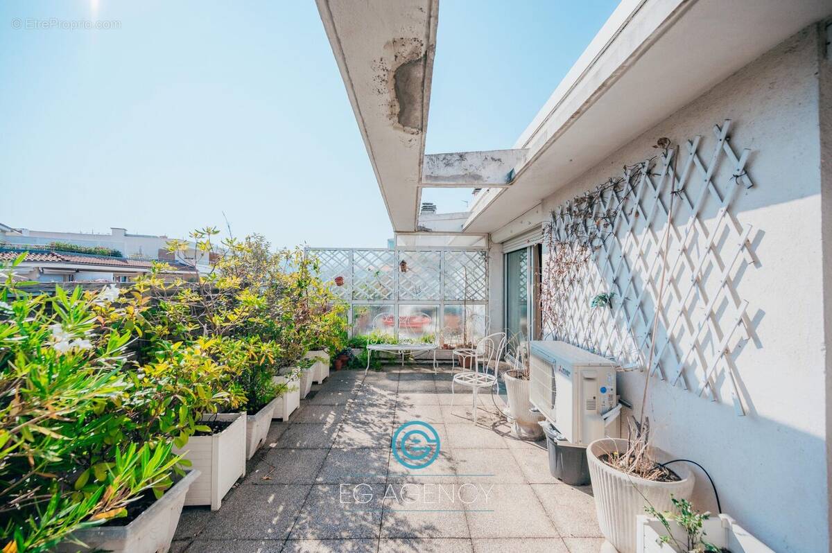 Appartement à MARSEILLE-8E