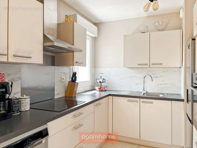 Appartement à VEZIN-LE-COQUET