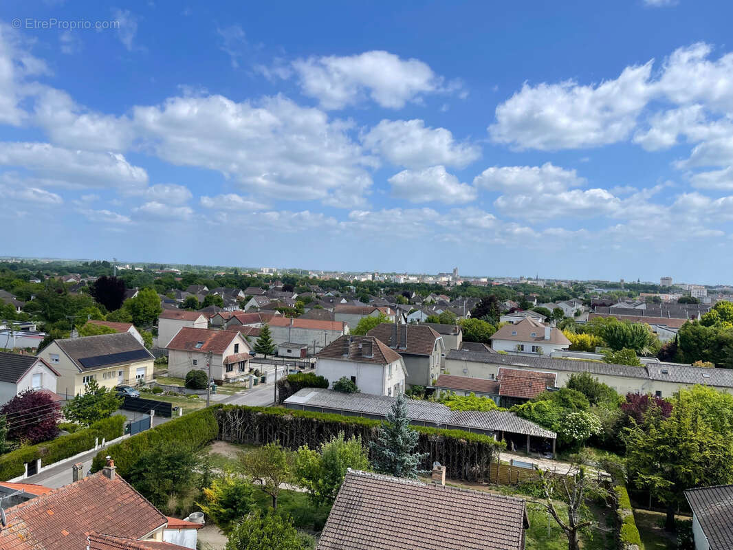 Appartement à LA CHAPELLE-SAINT-LUC