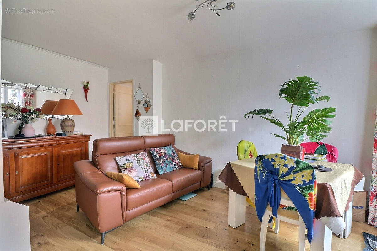 Appartement à RUEIL-MALMAISON