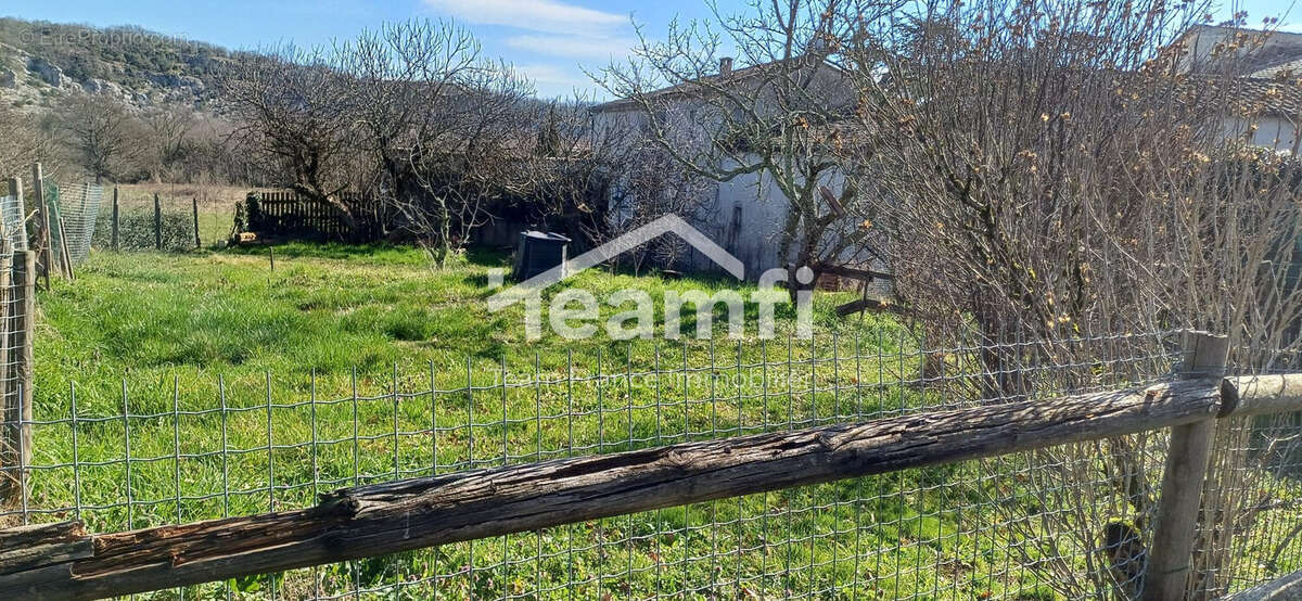 Maison à BERRIAS-ET-CASTELJAU