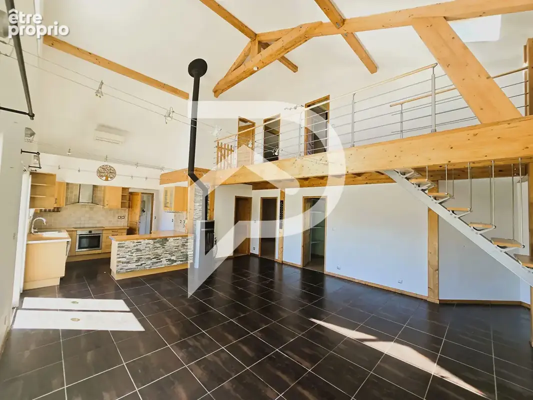 Maison de 134 m² sur un parc de 2 500 m². - photo 4