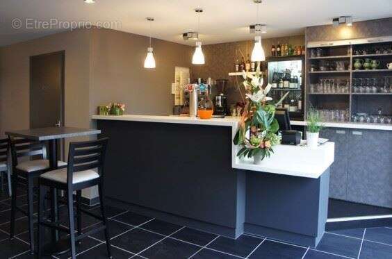 Commerce à LAMORLAYE