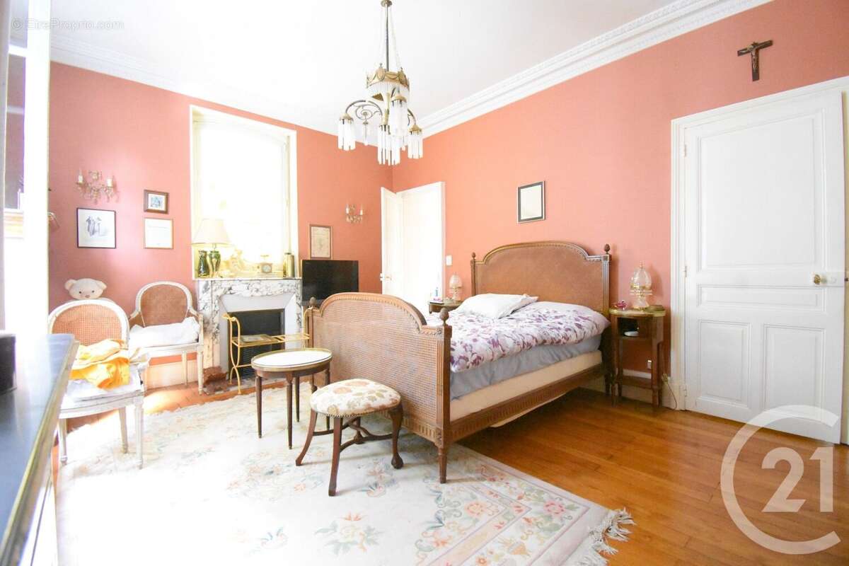 Maison 150 m² à Vichy  - photo 8