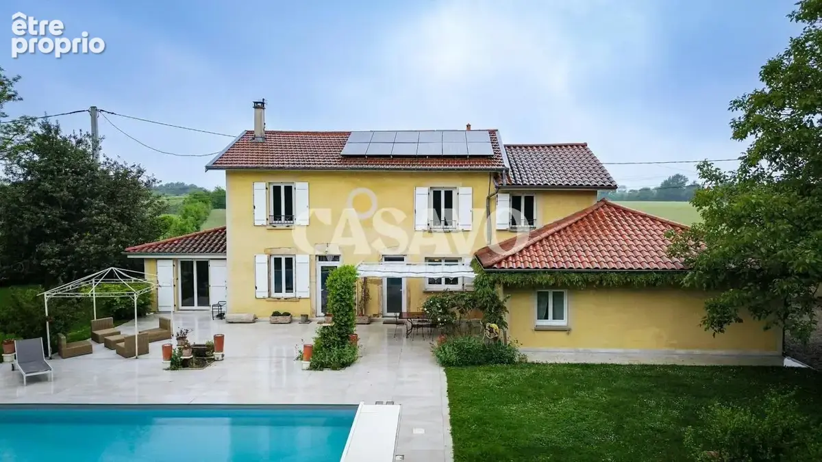Vente Maison 7 pièces de 190m² - 38540 Heyrieux - photo 10