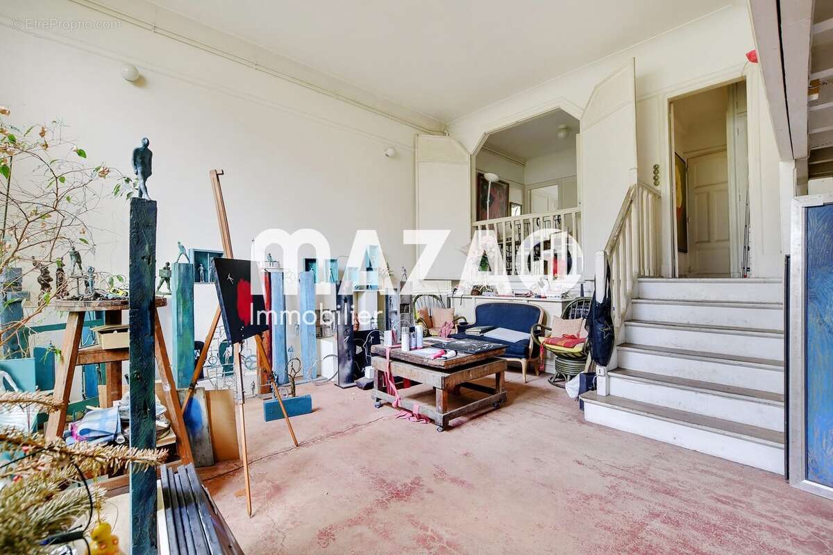 Appartement à PARIS-14E