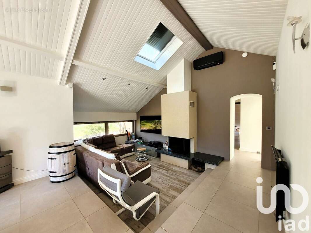 Photo 3 - Maison à ROCHEFORT-EN-YVELINES