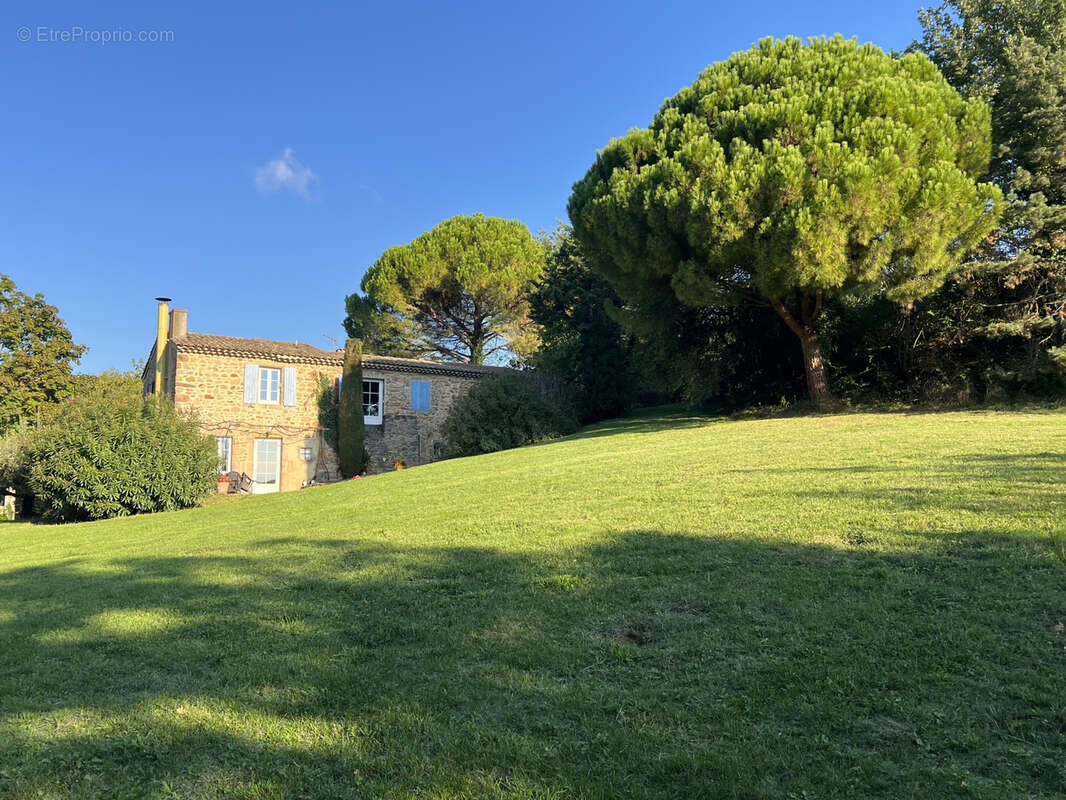 Maison à SAINT-GEORGES-LES-BAINS