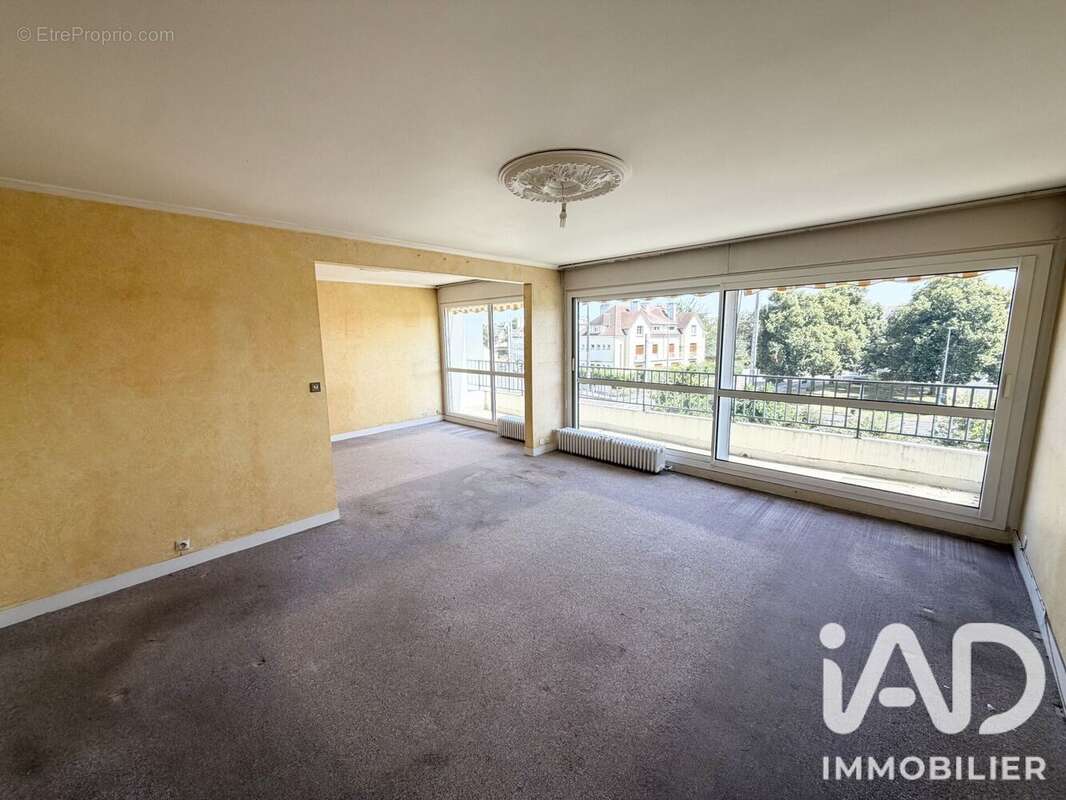 Appartement 85 m² à Caen  - photo 4