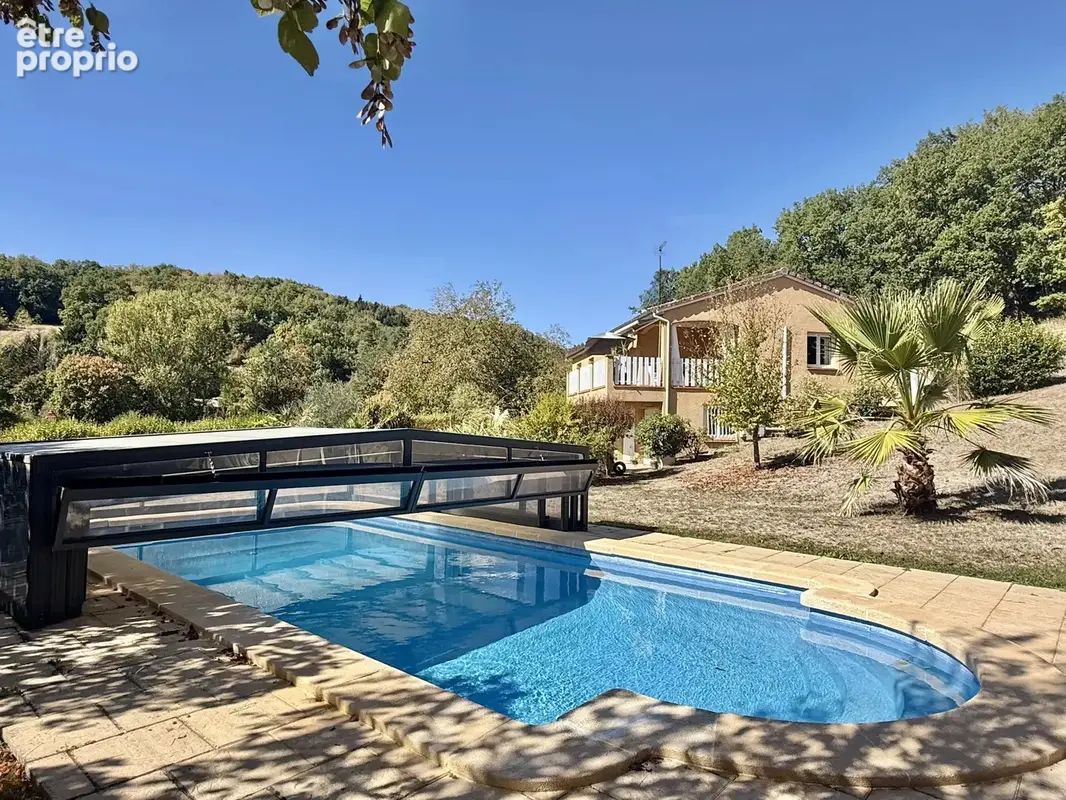 Belle propriété moderne avec terrain et piscine - photo 2