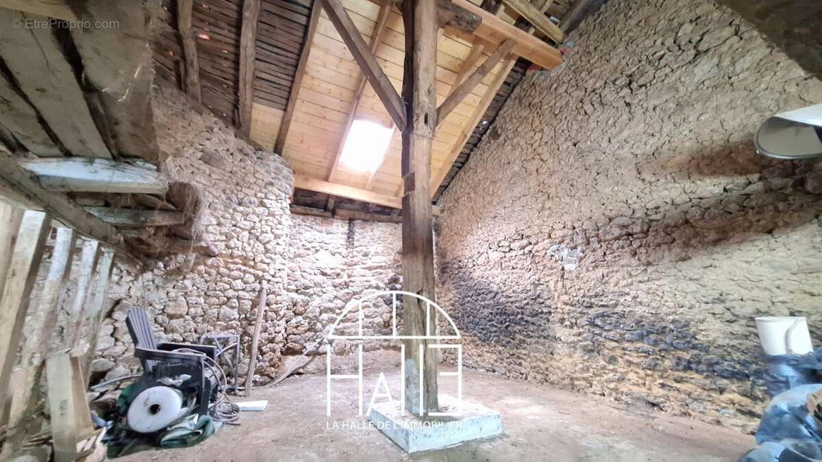 Maison 143 m² à Pressignac  - photo 20