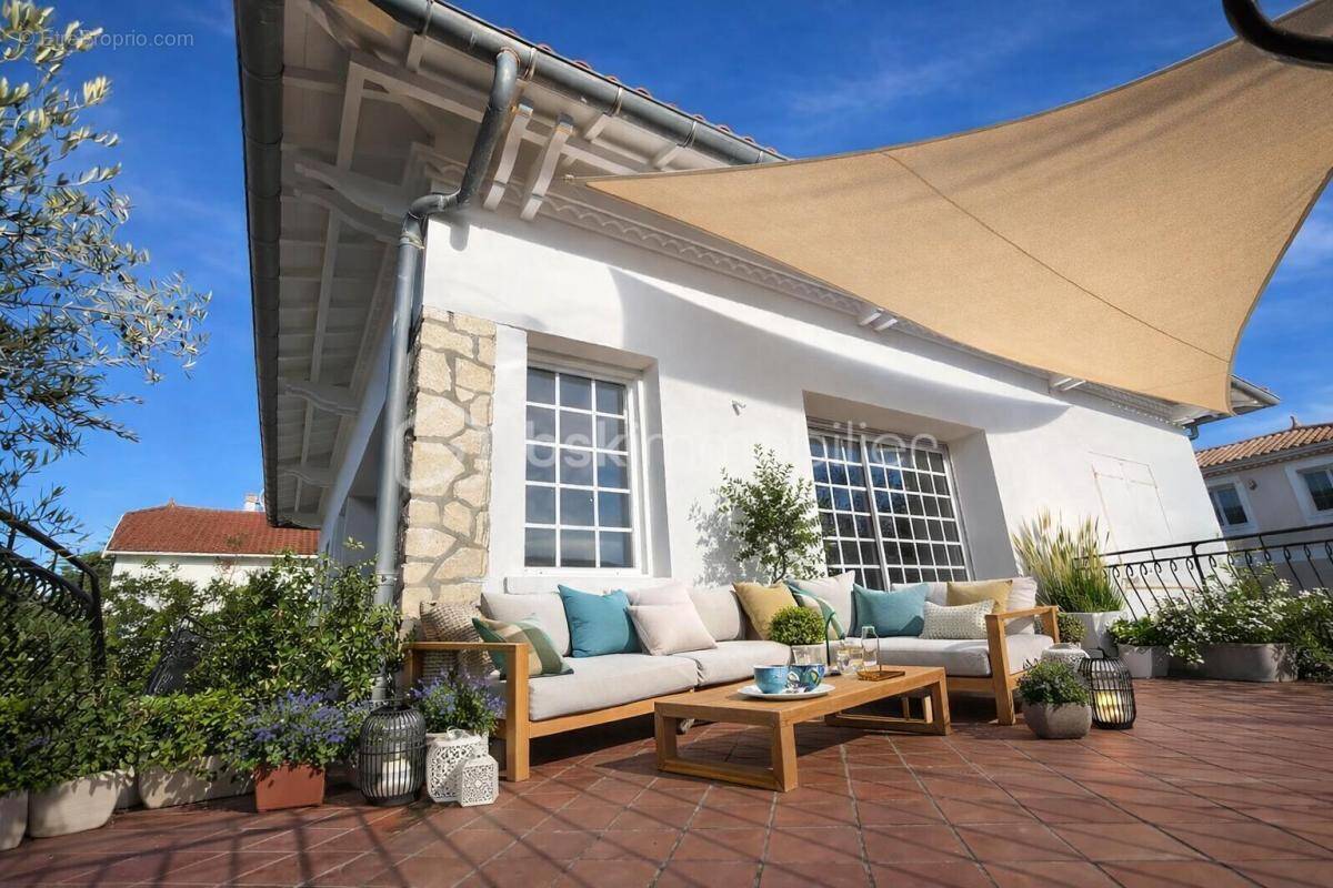 Maison à MESCHERS-SUR-GIRONDE