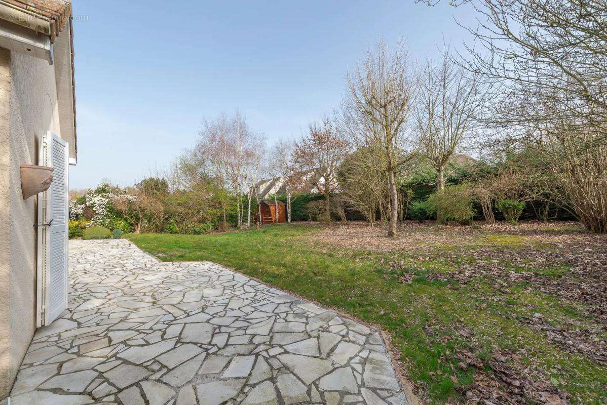 Maison à CLAYE-SOUILLY