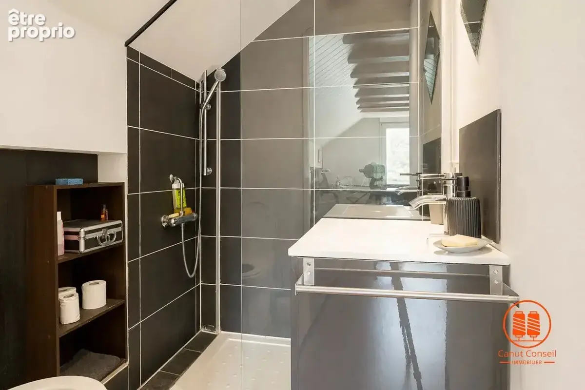 Maison de 171 m² + Jardin 180 m² + Piscine / (DPE : A et climatisation) - photo 17