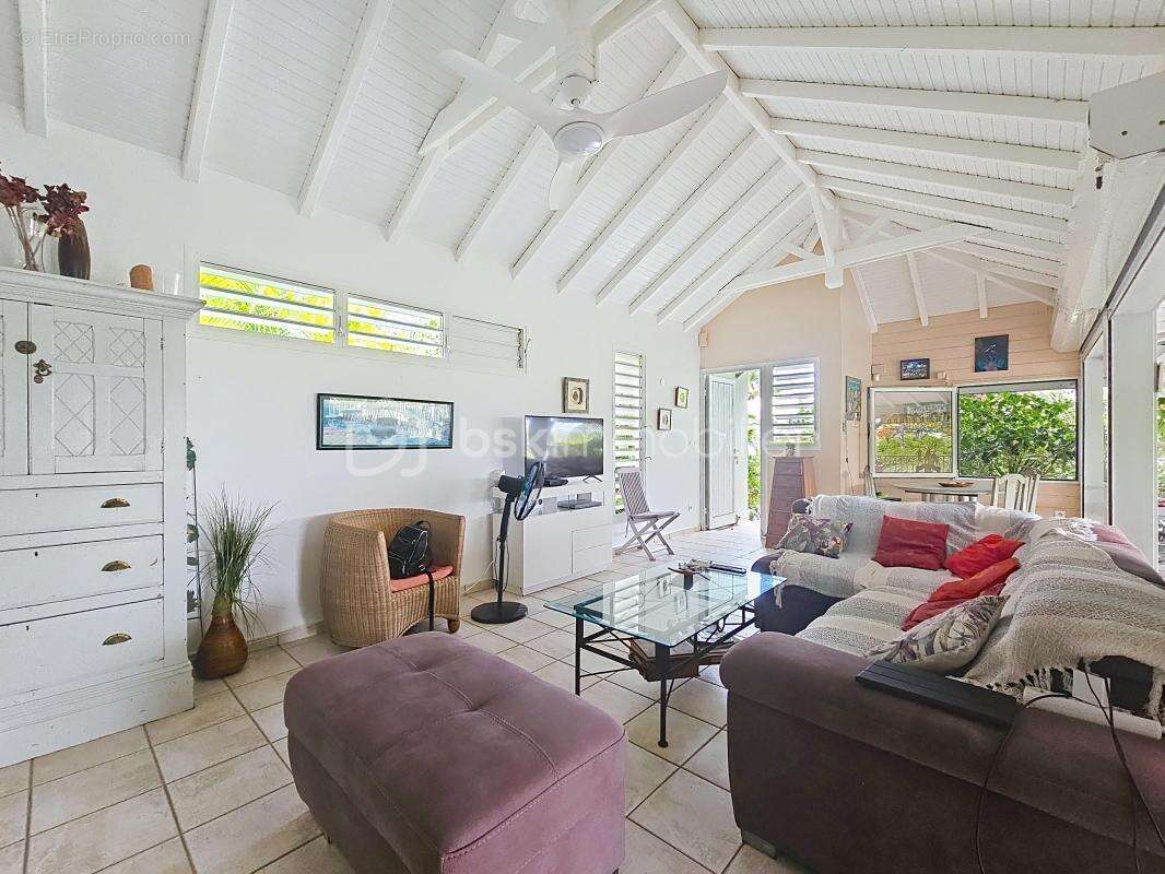 Maison à SAINTE-ANNE