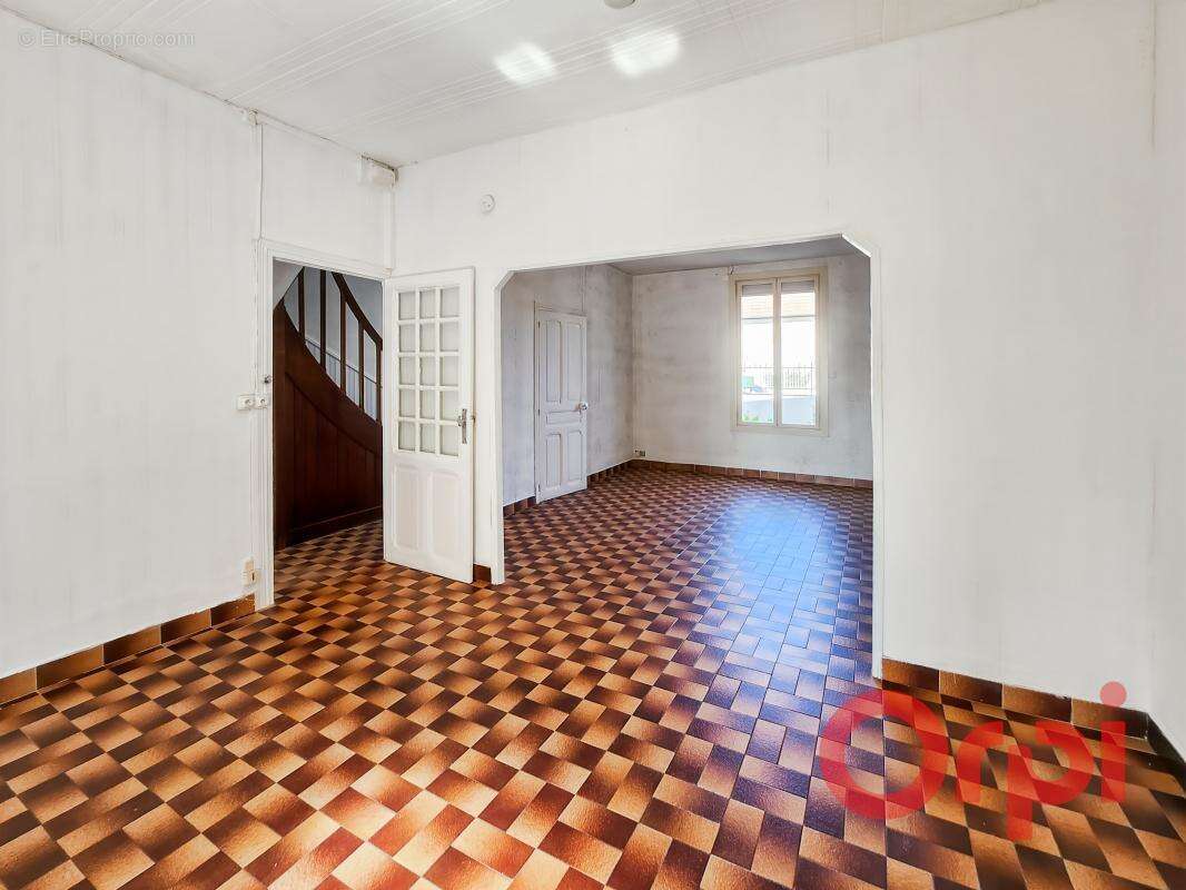 Maison à SAINT-AMAND-MONTROND