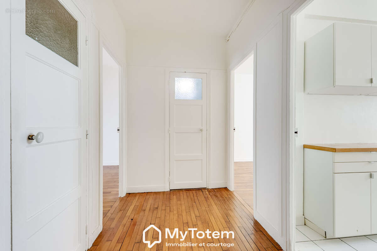 Appartement à LEVALLOIS-PERRET