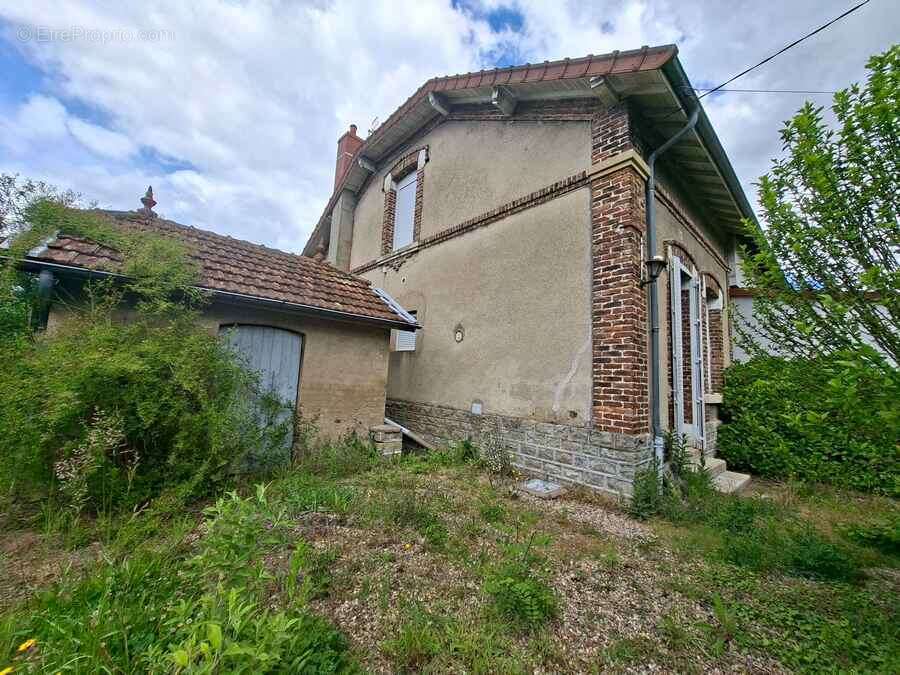 Maison à SANVIGNES-LES-MINES