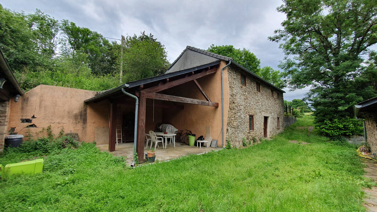 Maison à LE MASNAU-MASSUGUIES