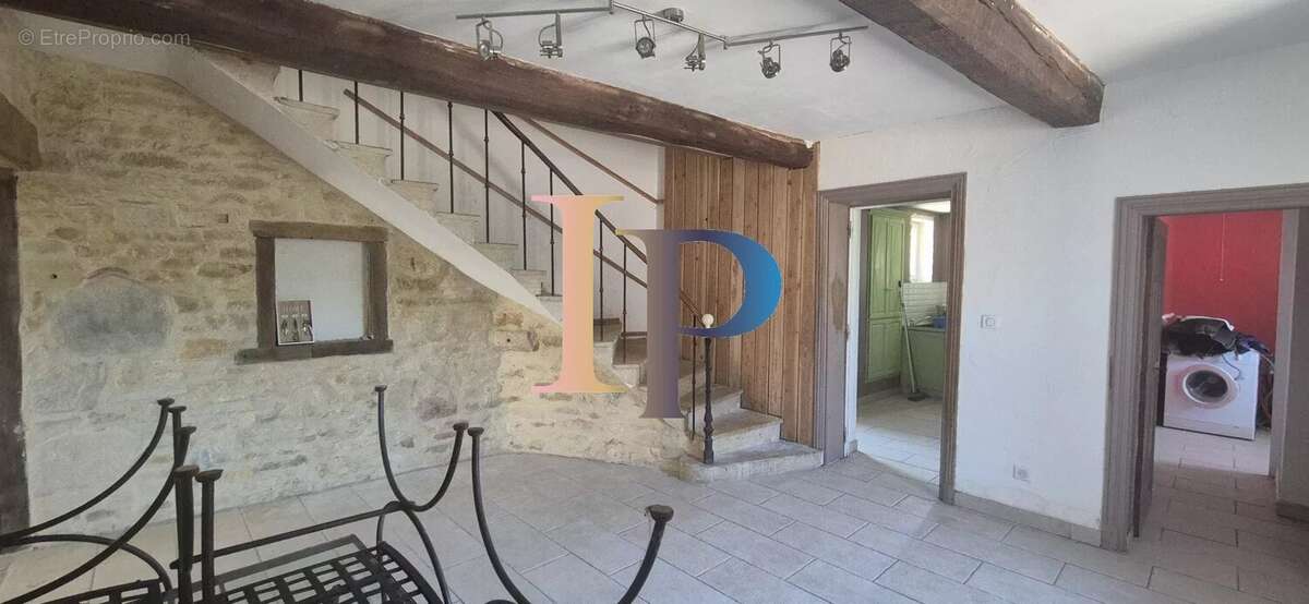Maison 133 m² à Ligny-En-Brionnais  - photo 6