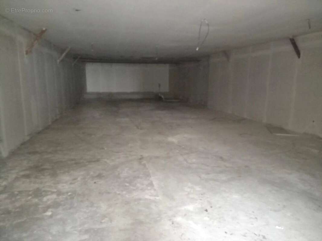 Appartement à VAUJOURS