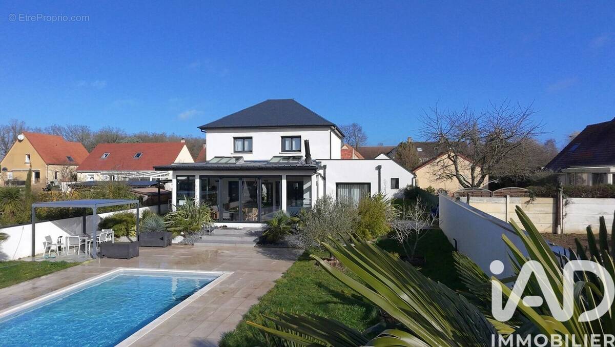 Photo 1 - Maison à BARON-SUR-ODON