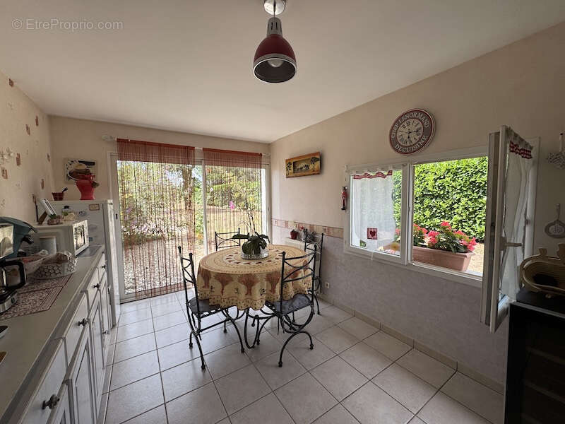 Maison indépendante avec jardin 3000m2 - photo 4
