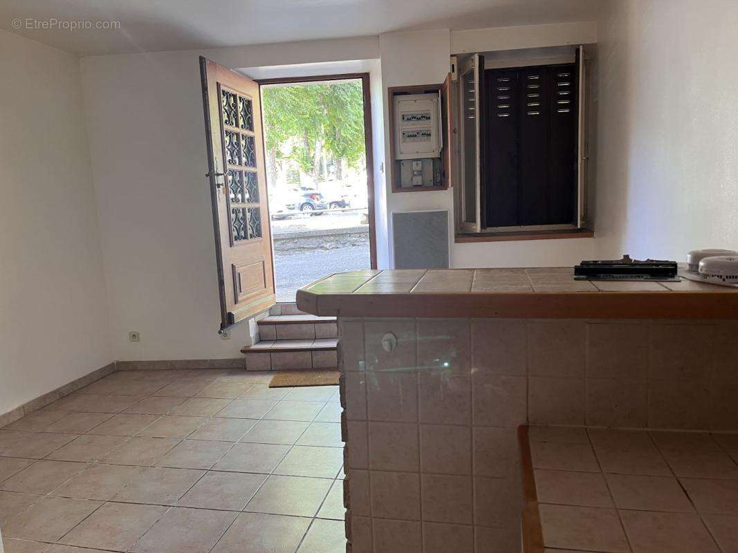 Maison 53 m² à Tarascon-Sur-Ariege  - photo 3