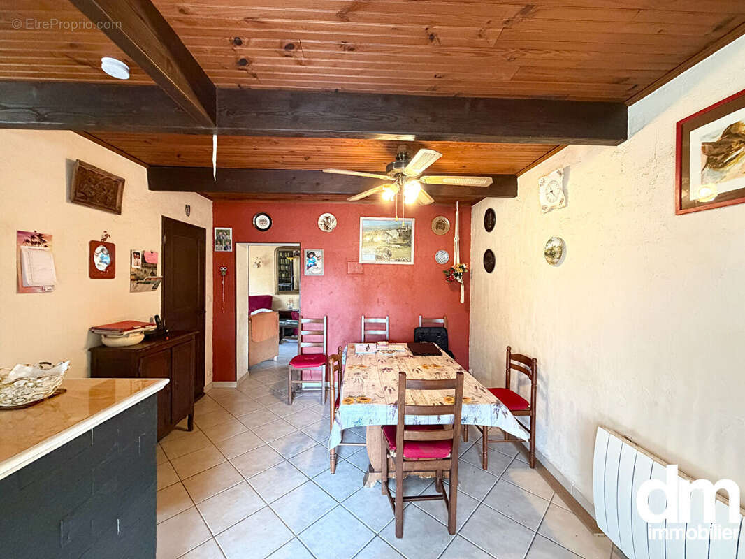 Maison type 6 sur une parcelle de 721m2 - photo 7