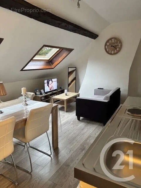 Autre à SAINT-QUENTIN