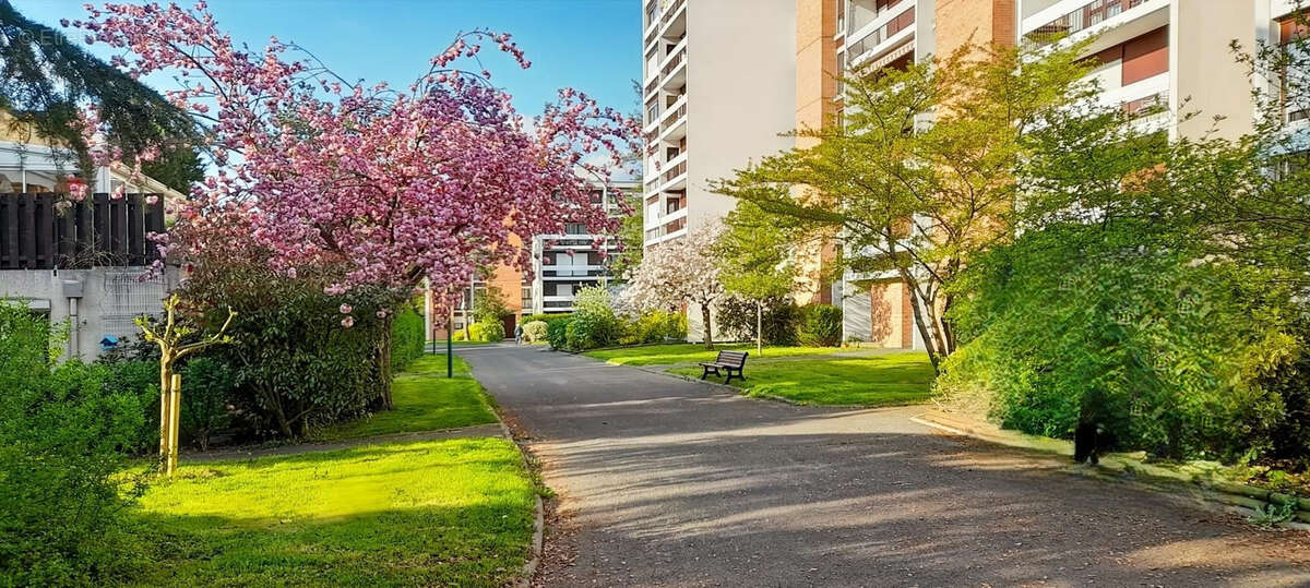 Appartement à LES ULIS