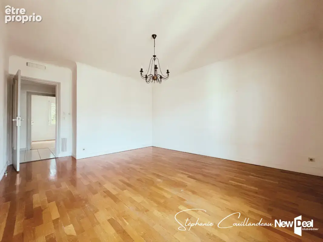 Appartement de type 3 en plein centre ville d'Aix les Bains - photo 2