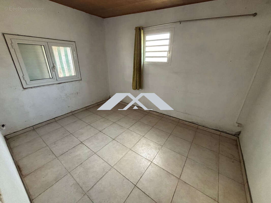 Maison à L&#039;ETANG-SALE