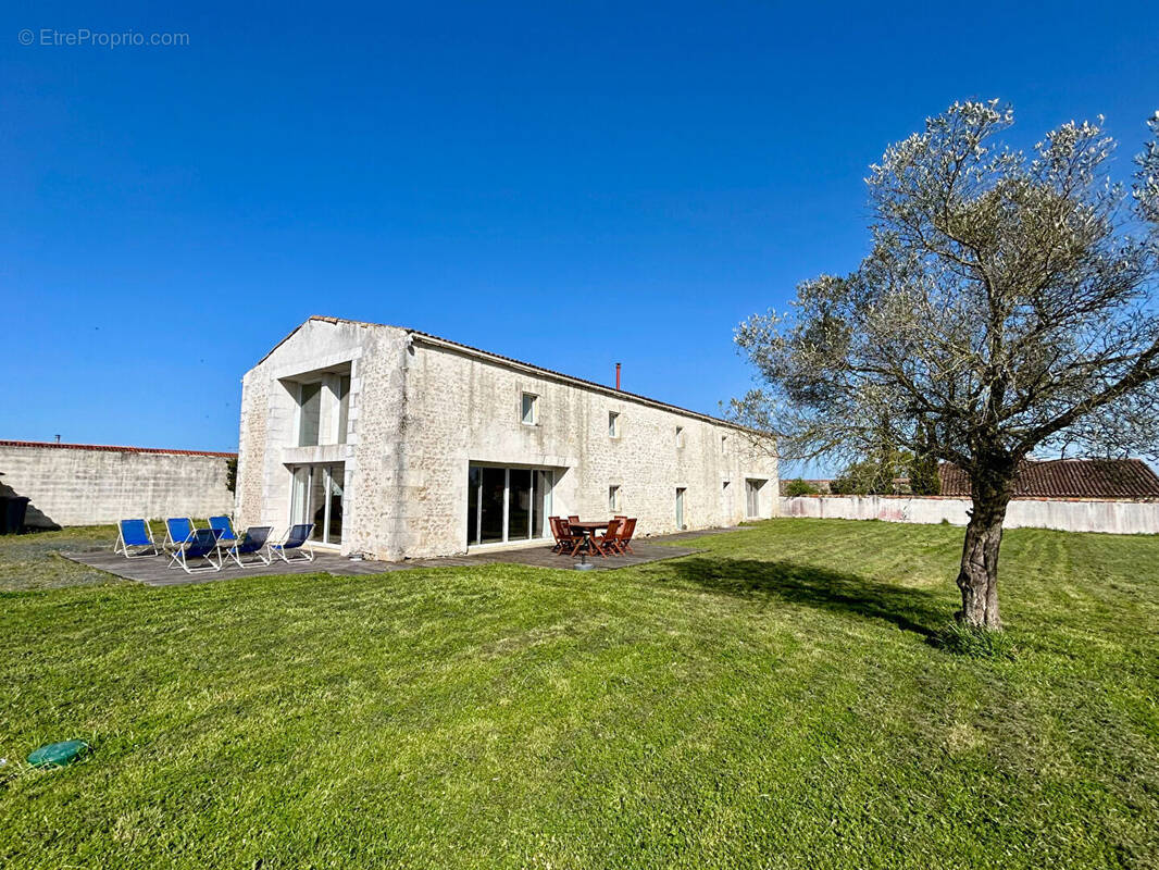 Maison à SAINT-MICHEL-EN-L&#039;HERM